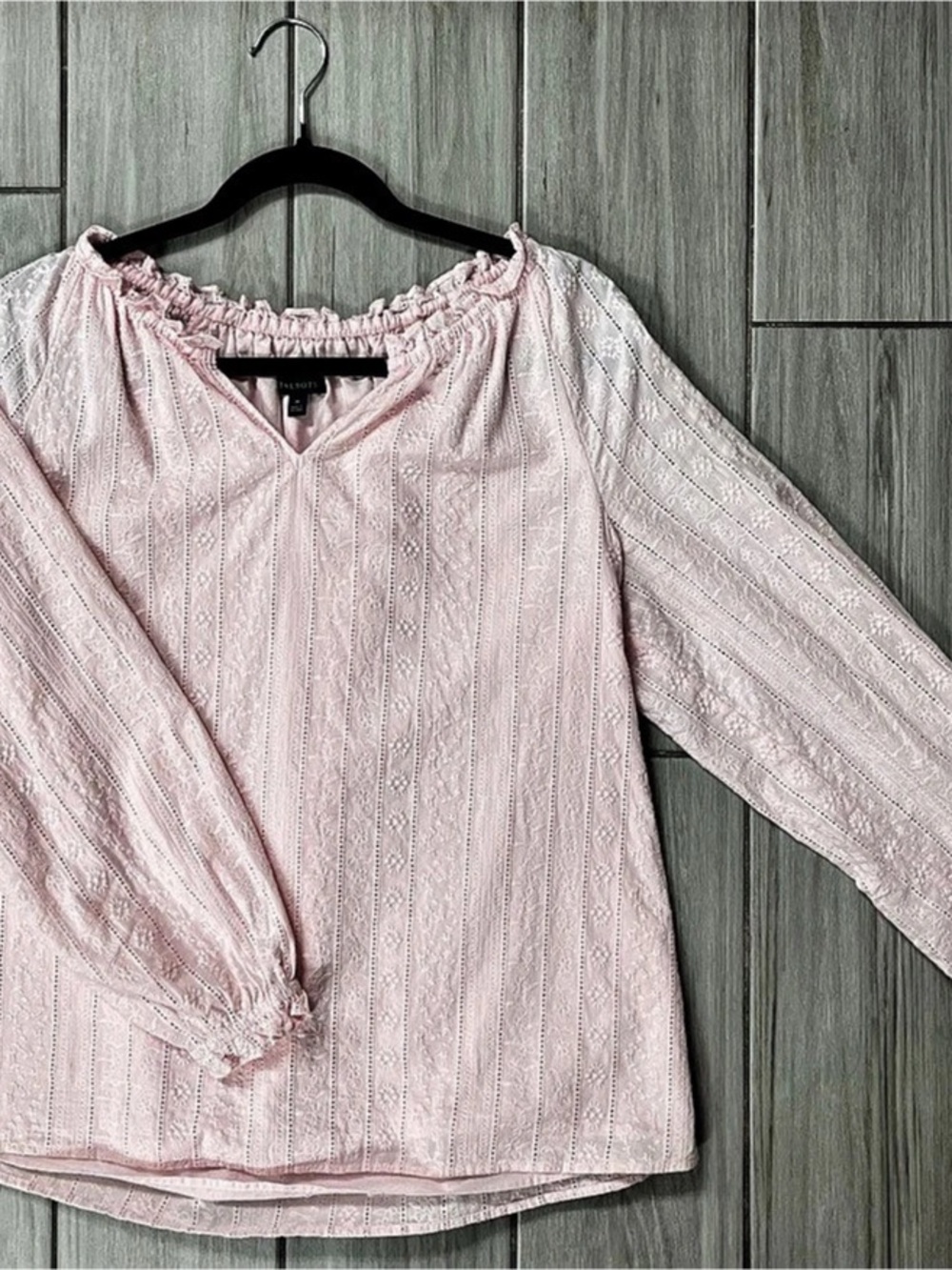 Talbots Embroidered Blouse in Pink Medium / Like New